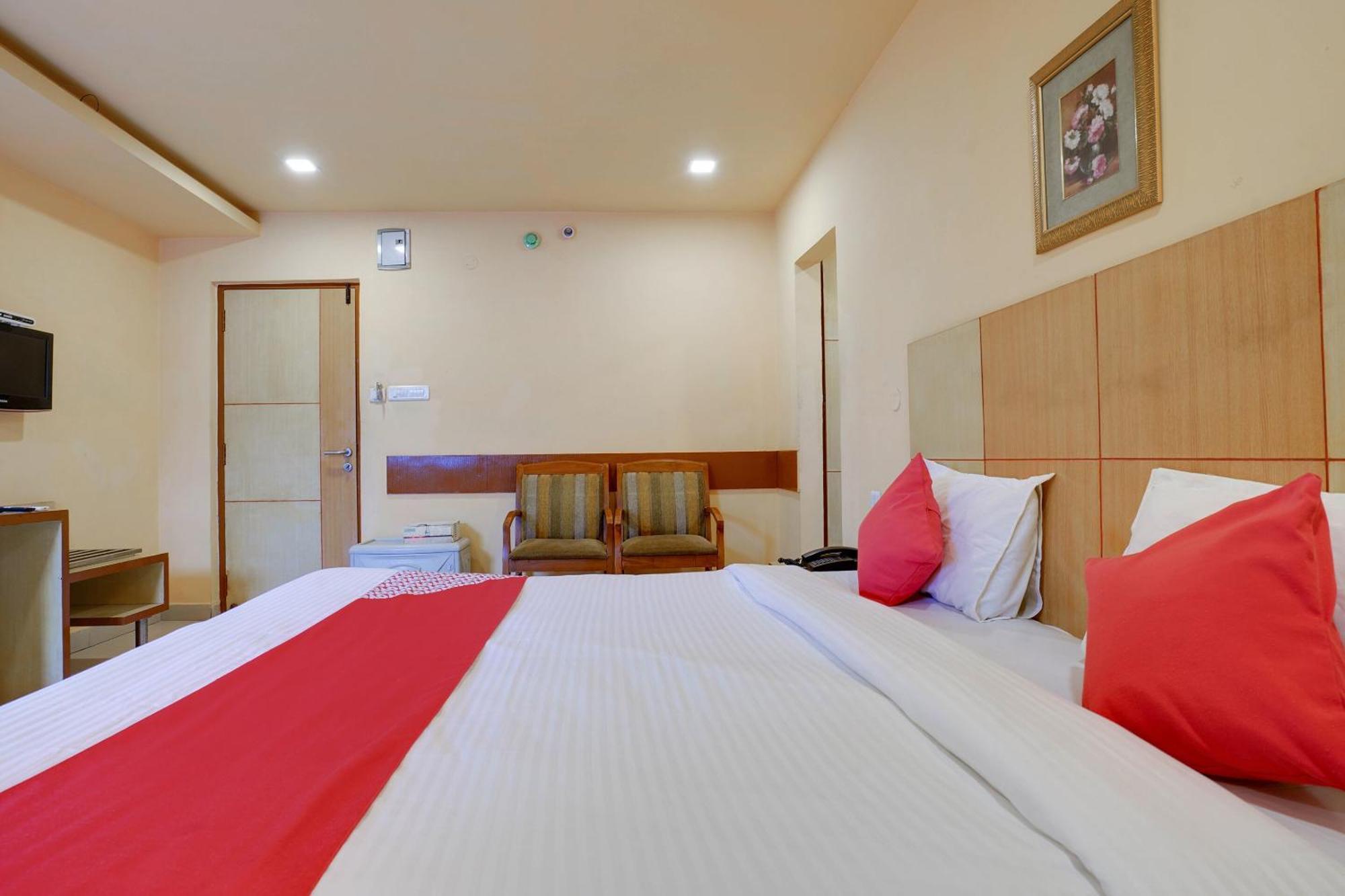 Hotel O Shanta Residency Lodge Sururnagar Exterior photo
