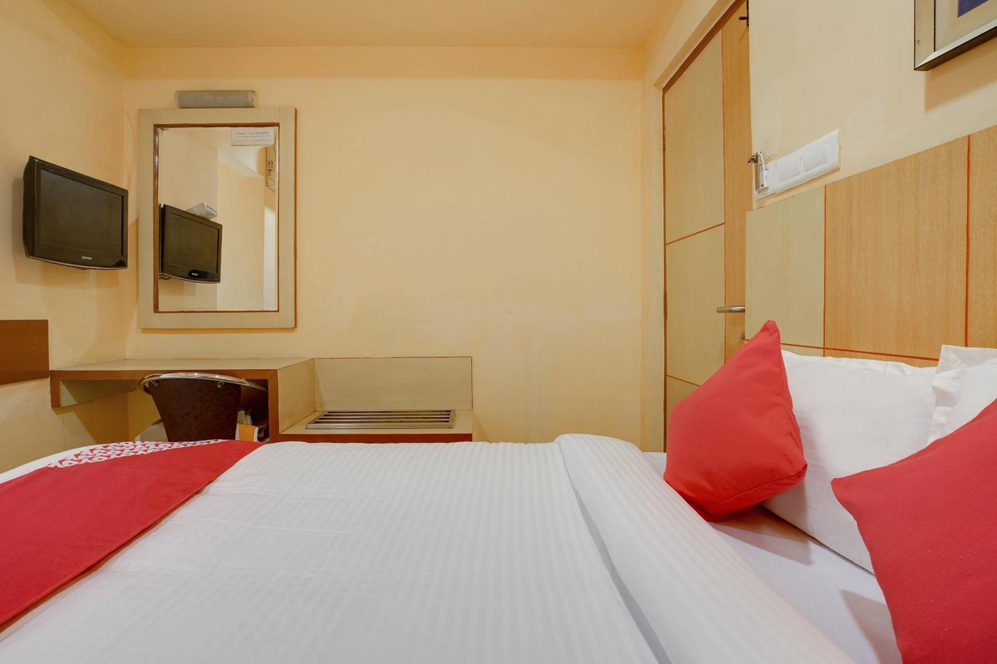 Hotel O Shanta Residency Lodge Sururnagar Exterior photo