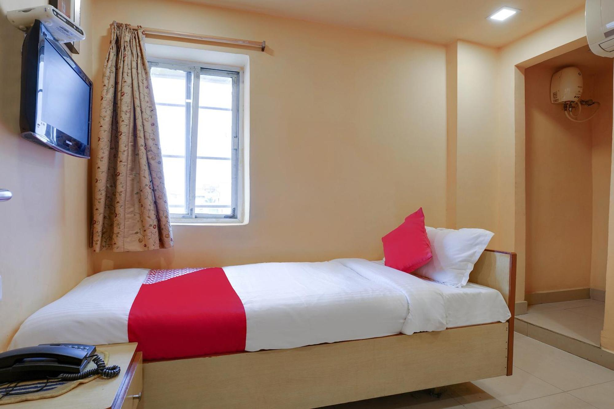 Hotel O Shanta Residency Lodge Sururnagar Exterior photo
