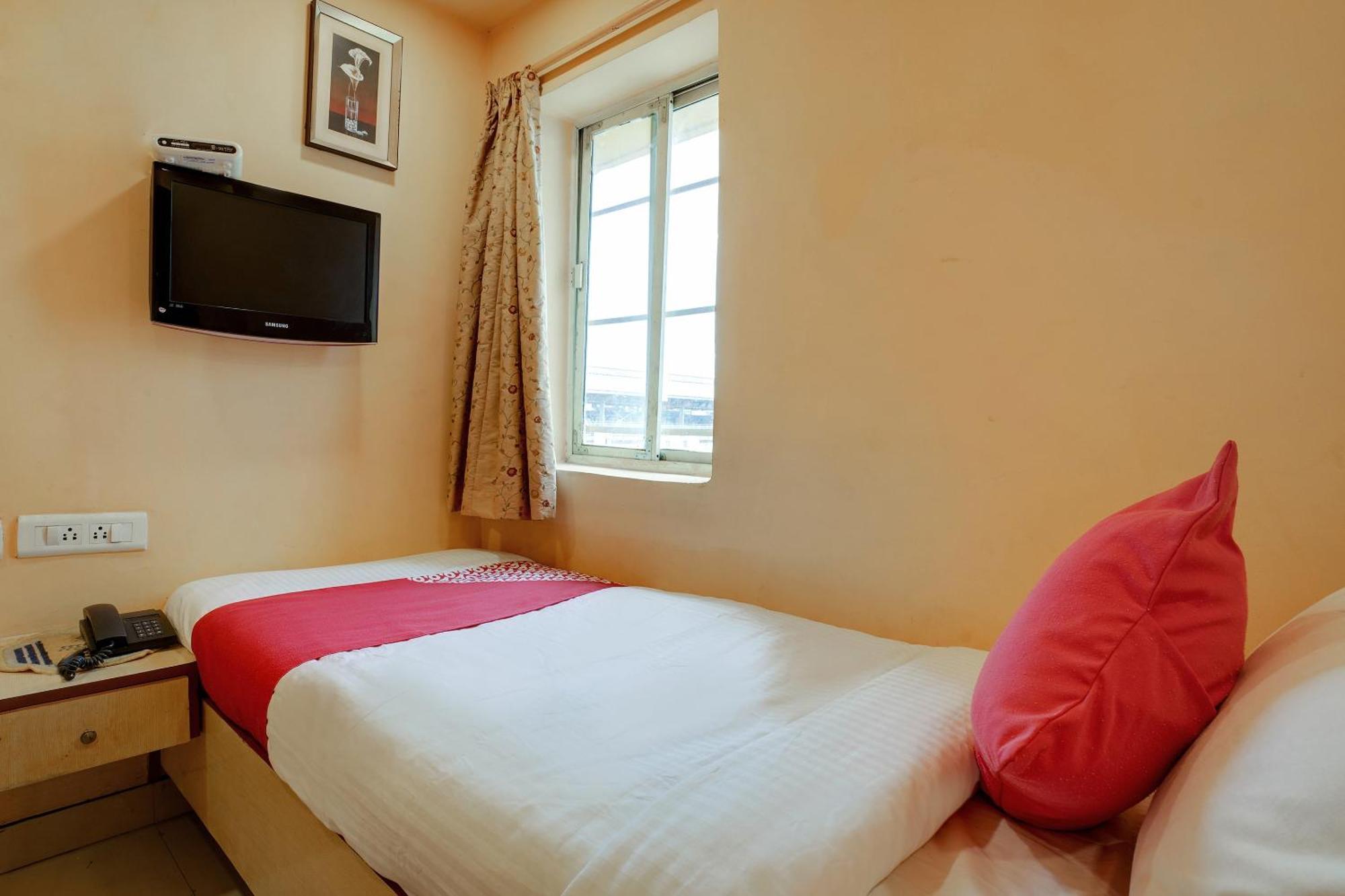 Hotel O Shanta Residency Lodge Sururnagar Exterior photo