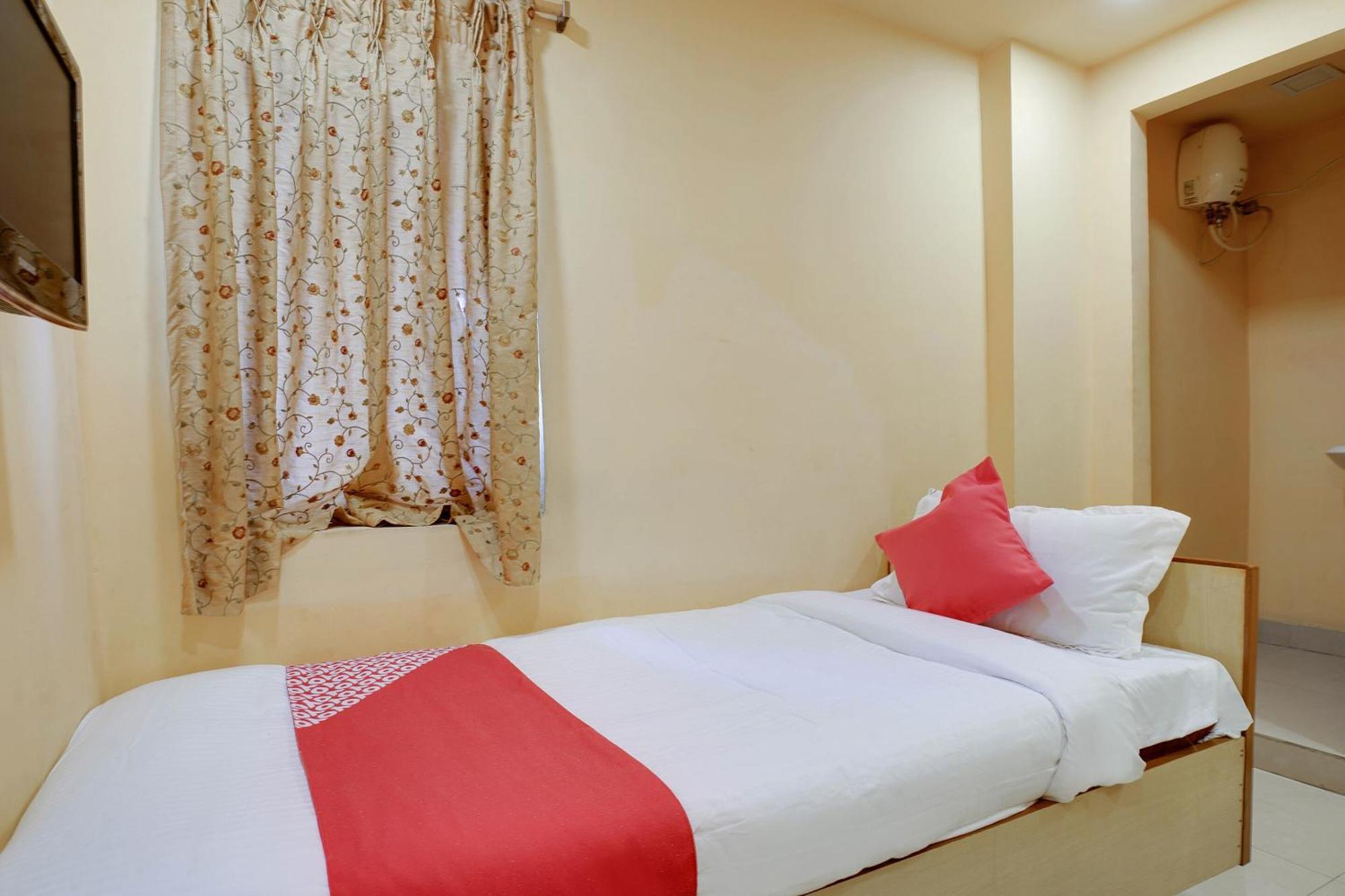 Hotel O Shanta Residency Lodge Sururnagar Exterior photo